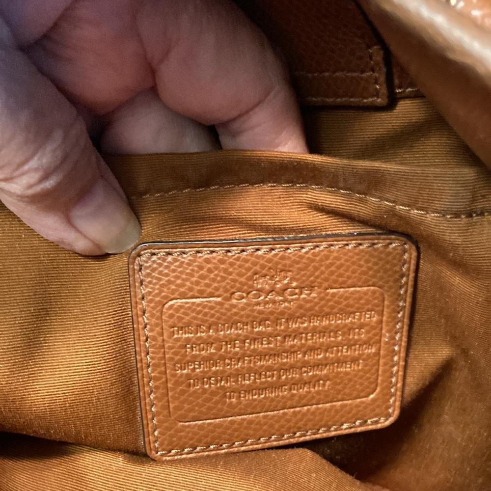COACH Carmel color hand/shoulder bag, attached key holder, see pics $125 - Picture 6 of 13